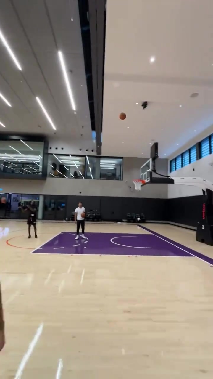 再见已是对手狄龙和杰